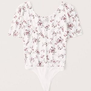 [A&F] Puff-sleeve Bodysuit